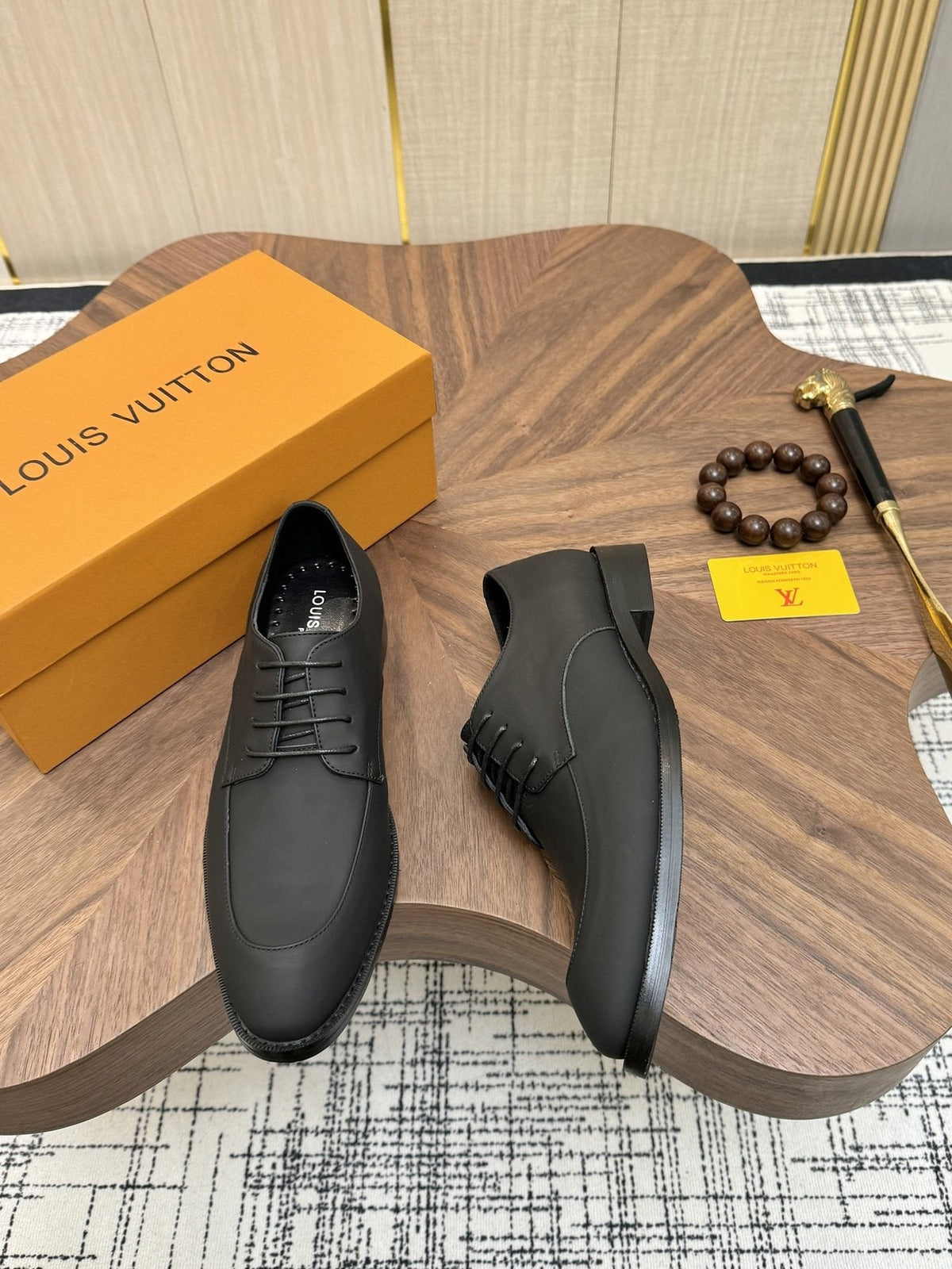Louis Vuitton Plain-Toe Lace-Up Shoes